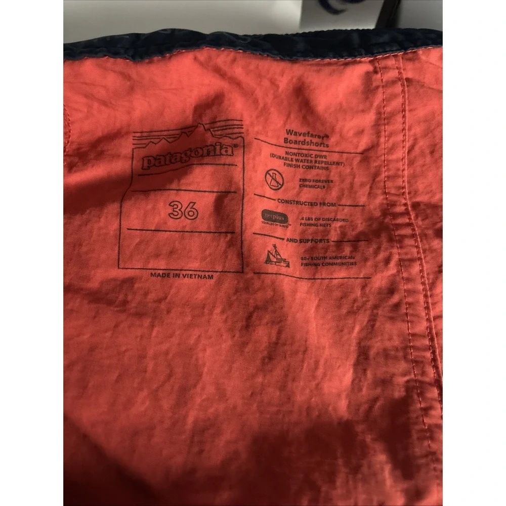 Patagonia Mens Unlined Wavefarer Board Shorts‎ Swim Surf Salmon 100% Nylon 36